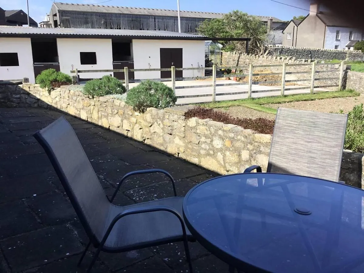 Holiday home Vale Of Glamorgan - Cottage - Sleeps 4 - Parking United Kingdom