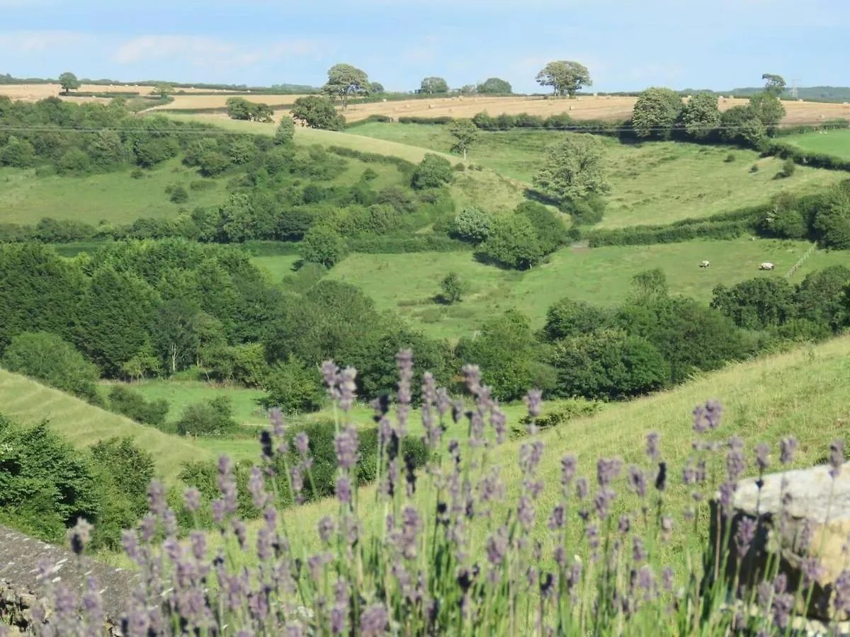 Vale Of Glamorgan - Cottage - Sleeps 4 - Parking Holiday home