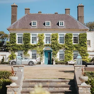  Holiday home Gileston Manor Estate